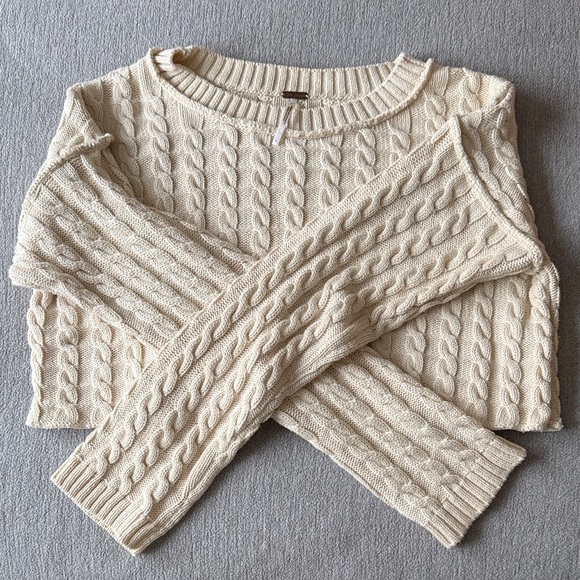 Free People Sweaters - Free People Ivory Cable Knit Sweater